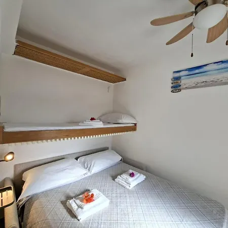 House - Piscina Parcheggio E
