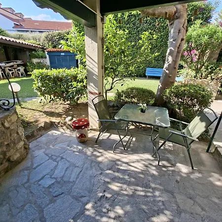 House - Piscina Parcheggio E Appartement